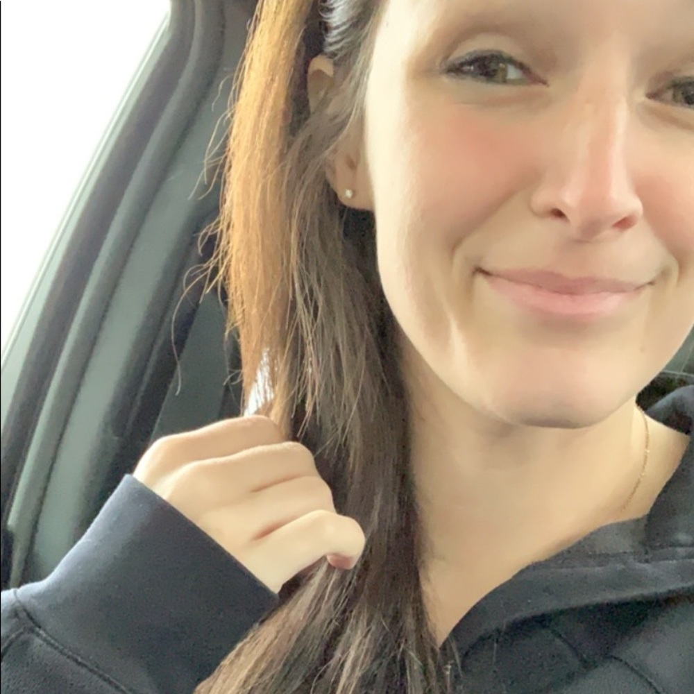 Meet your Posher, Brooke
